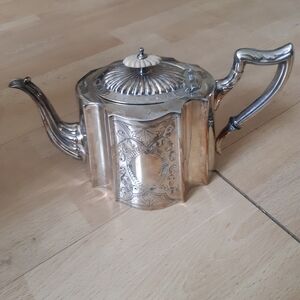 Victorian Antiques Tea Pot Source Unknown Silver and Gold Teapot
